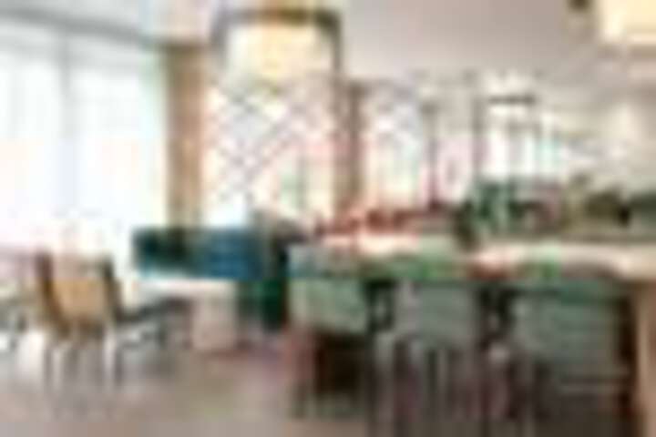 Dining 79 of 92