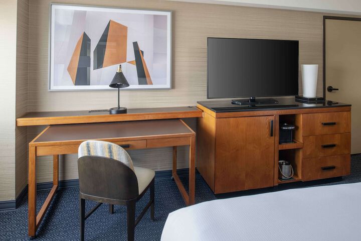 Room 20 of 74