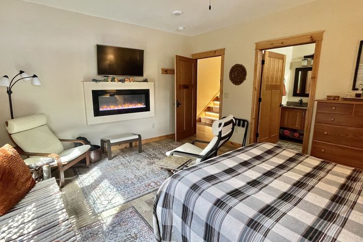 Room 15 of 26