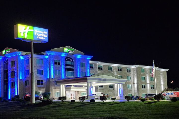 Holiday Inn Express & Suites Somerset Central by IHG