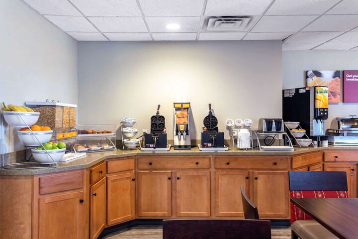 Breakfast/Coffee Service 55 of 67