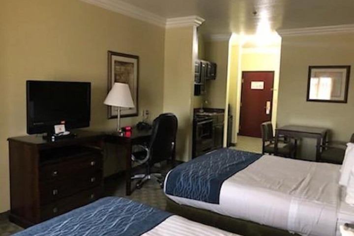 Room 14 of 38