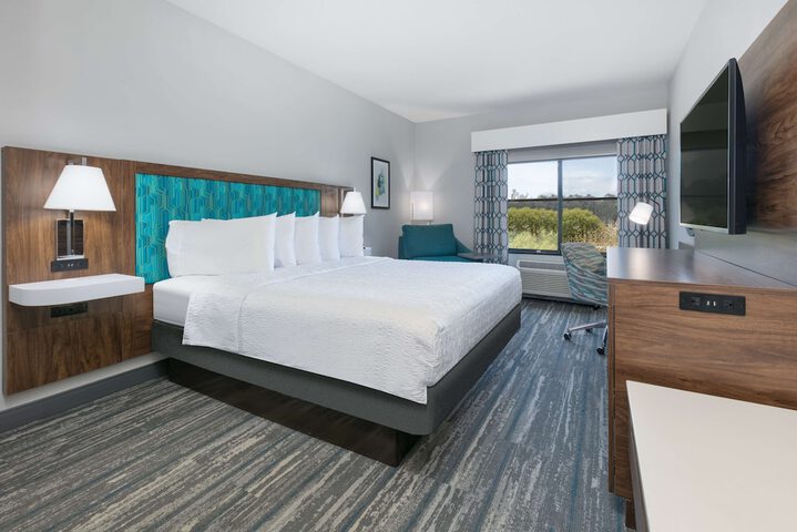 Room 11 of 26