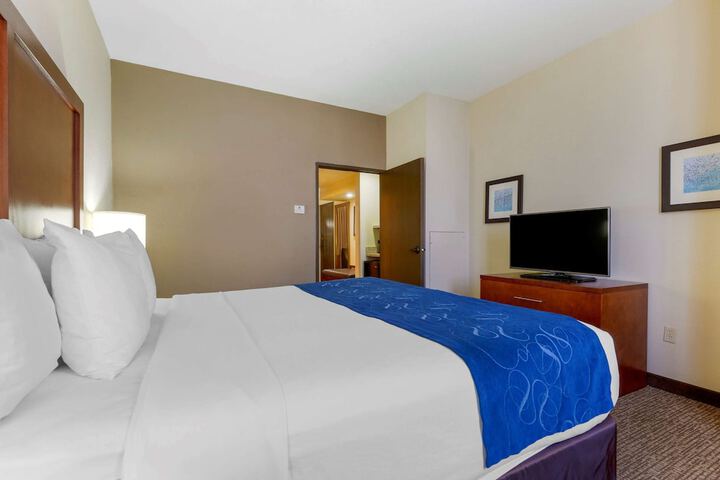 Room 17 of 40