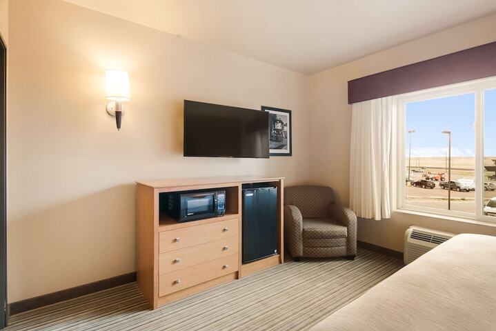 Room 12 of 28