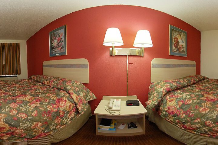 Room 22 of 35