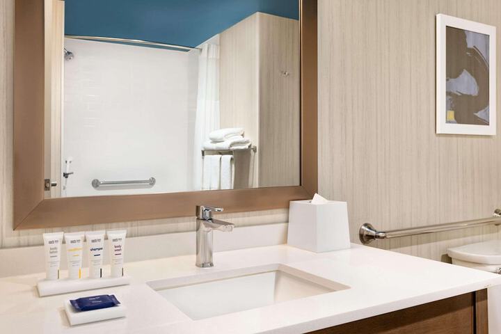 Room 15 of 23