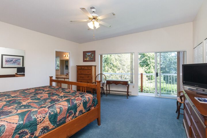Room 17 of 40