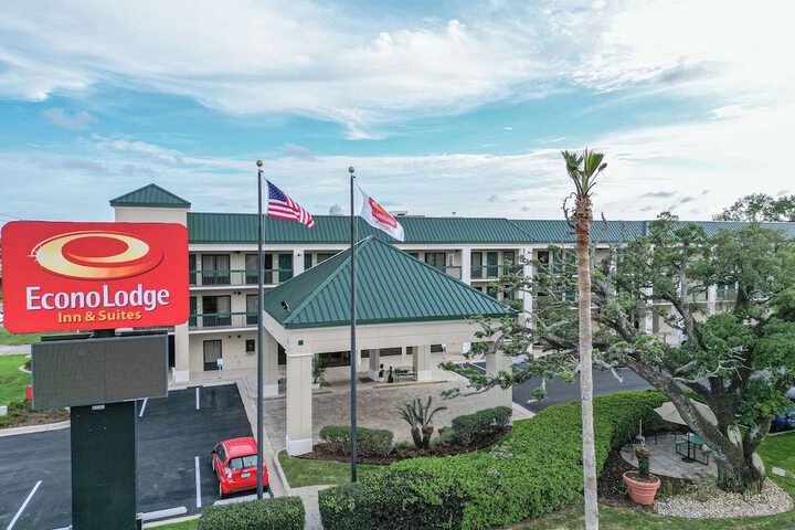 Hotel 2 of 59