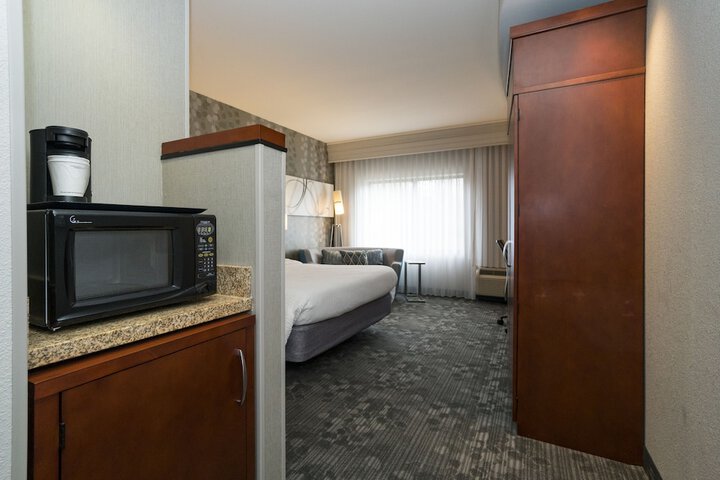 Room 12 of 29