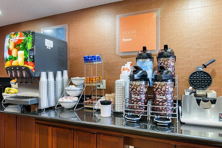 Comfort Inn & Suites Hutchinson