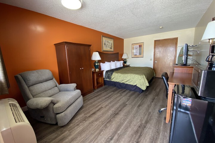 Room 19 of 35