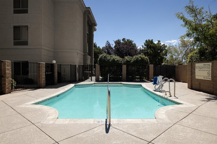 Hampton Inn & Suites Palmdale