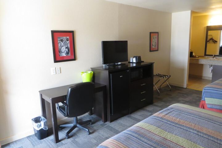 Room 29 of 32