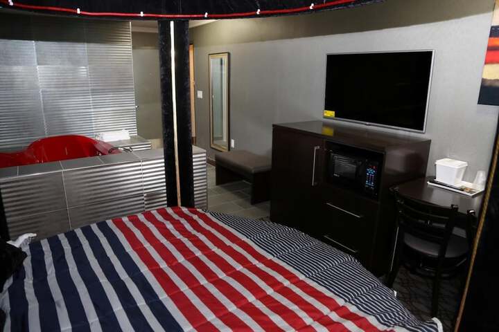 Room 41 of 57