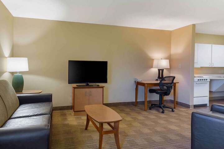 Room 18 of 34