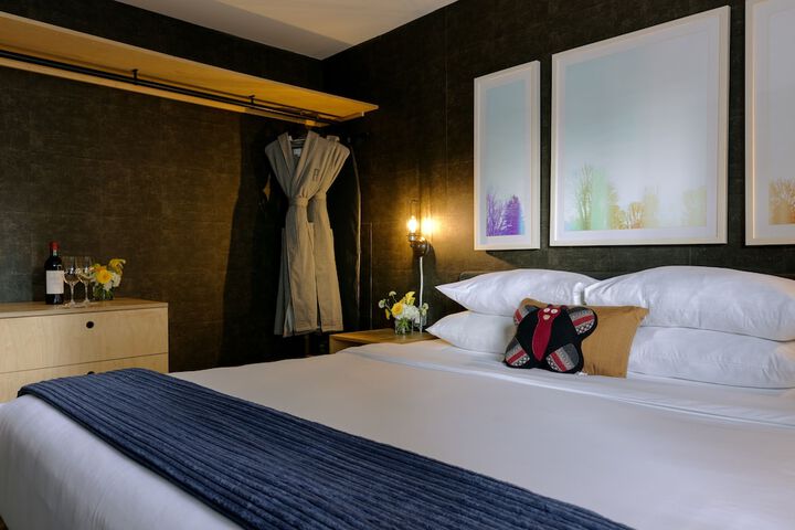 Room 43 of 55