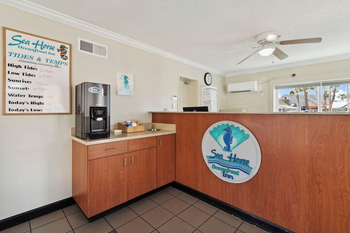 Seahorse Oceanfront Inn