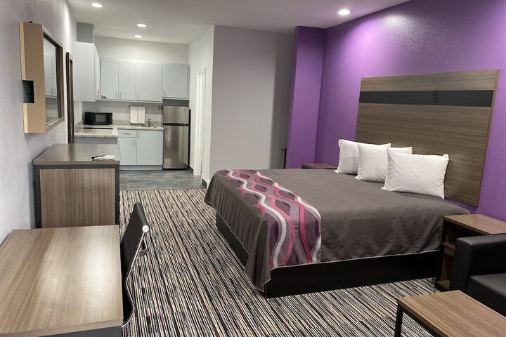 Room 13 of 23