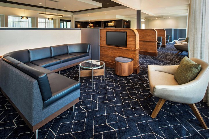 Courtyard by Marriott Philadelphia Devon / Villanova
