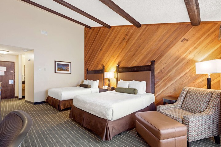 Best Western Plus Tree House