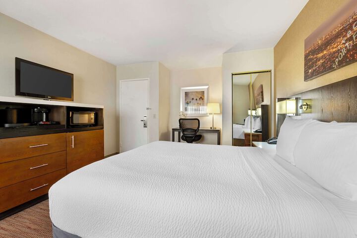 Room 42 of 56