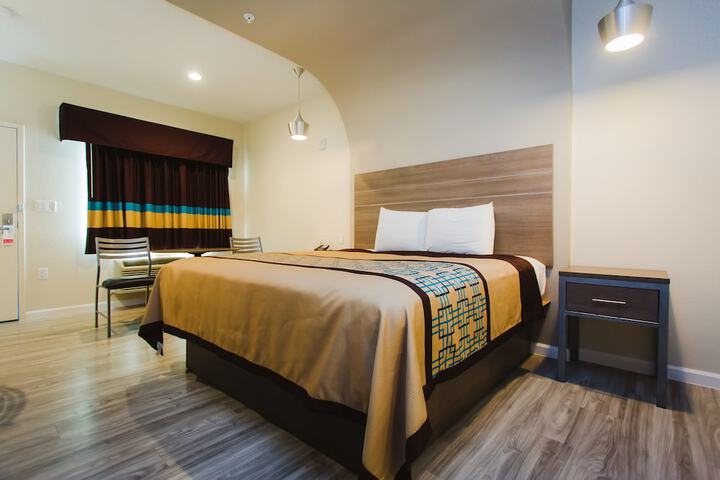 Room 12 of 22