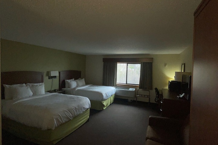 Room 19 of 32