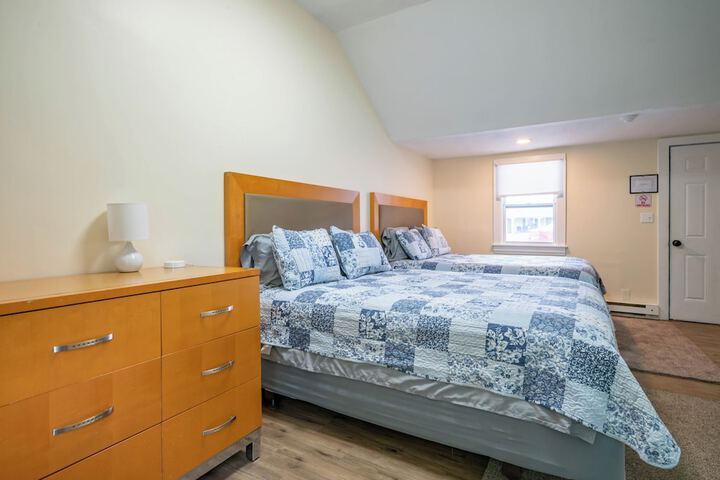 Jonathan Edwards Motel