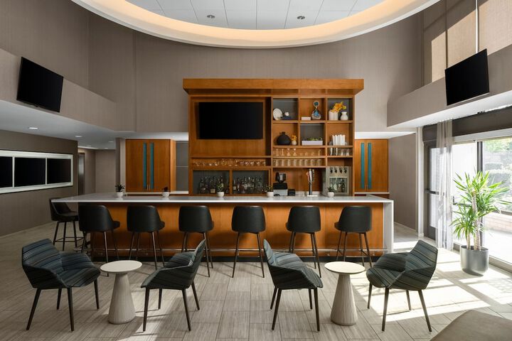 Hotel Interior 8 of 27