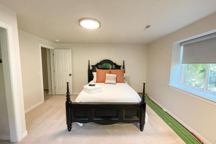 City View Retreat 2 BR 1 B