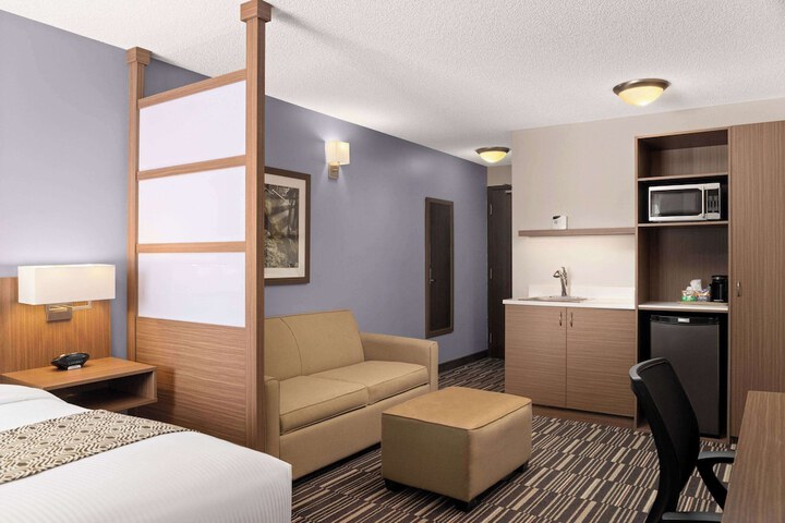 Room 41 of 57