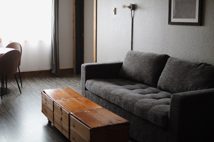 Room 104 of 147