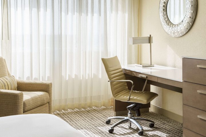 Room 20 of 37