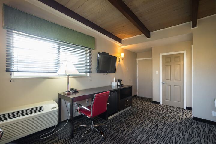 Room 44 of 54