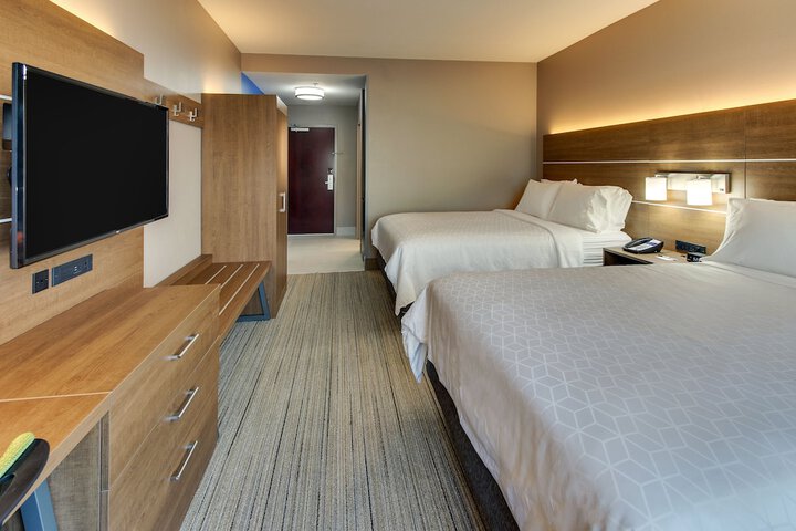 Room 17 of 25