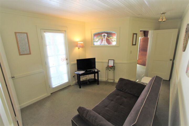 Alexanders Lodge