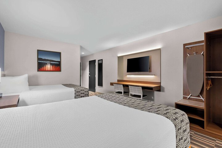 Microtel Inn & Suites by Wyndham Sweetwater