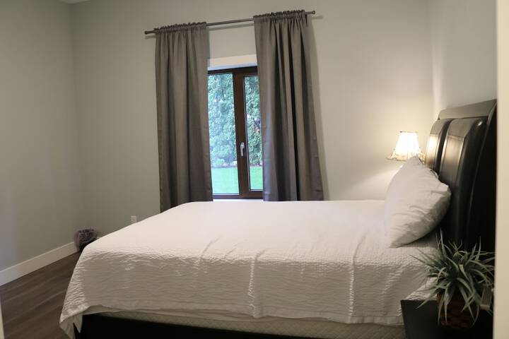 Room 21 of 34