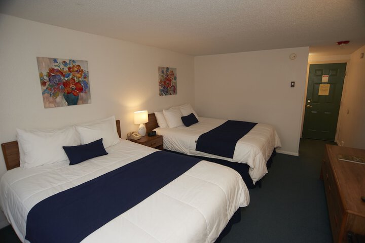 Room 13 of 28