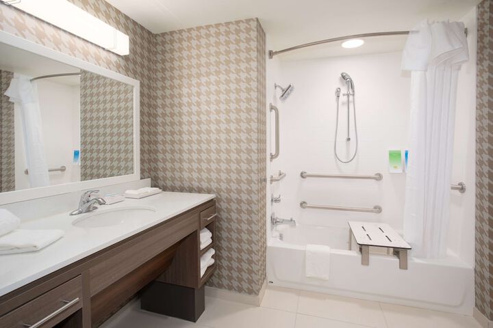 Home2 Suites by Hilton Omaha UN Medical Center Area