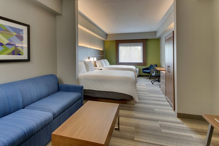Room 40 of 94
