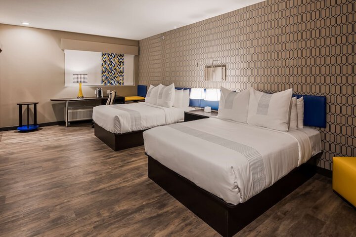 Room 16 of 25