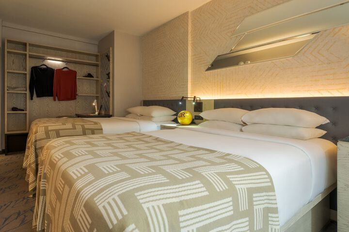 Room 49 of 94