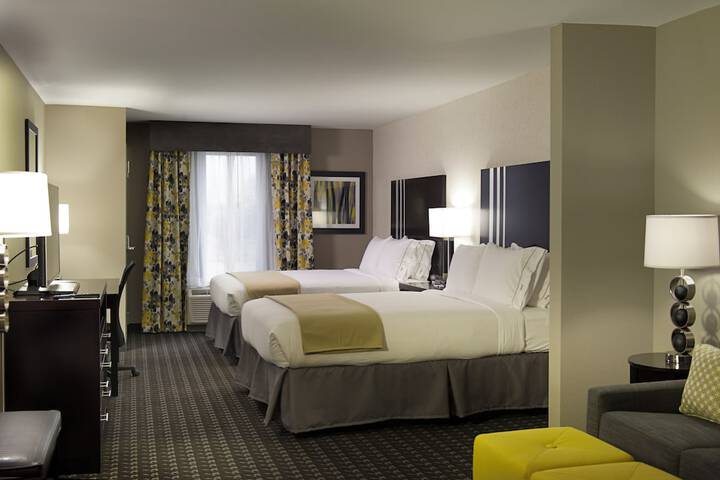 Holiday Inn Express & Suites Madison Central by IHG