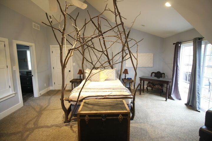 Room 86 of 165