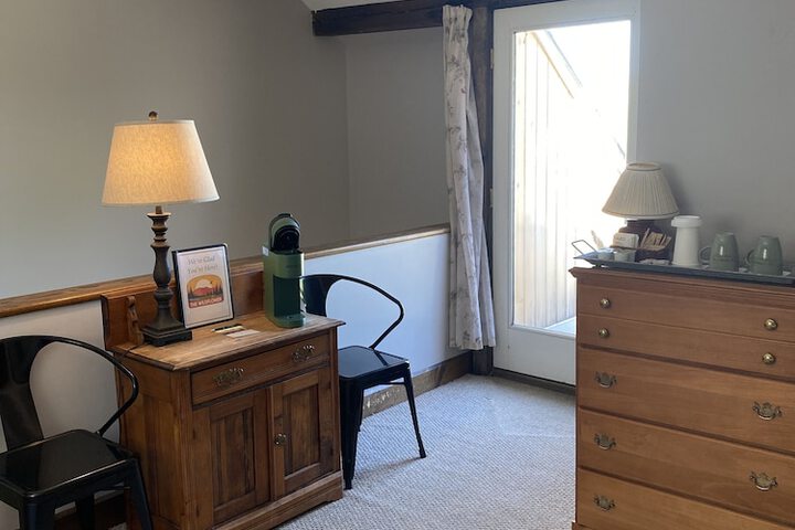 Room 99 of 294