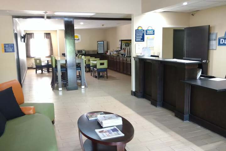 Days Inn by Wyndham Ashland