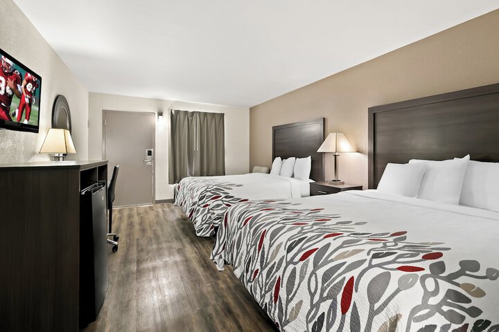Room 34 of 38