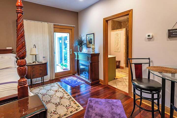 Room 44 of 65